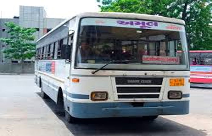 બાલાસિનોરથી જંબુસરની એસટી બસ મનઘડત રીતે બંધ કરાતા રોષ 1 - image