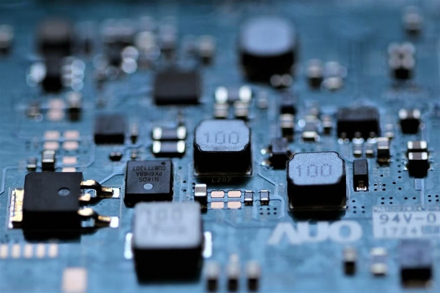 Musk confirms usd 16.5 billion deal Samsung to produce semiconductors for Tesla
