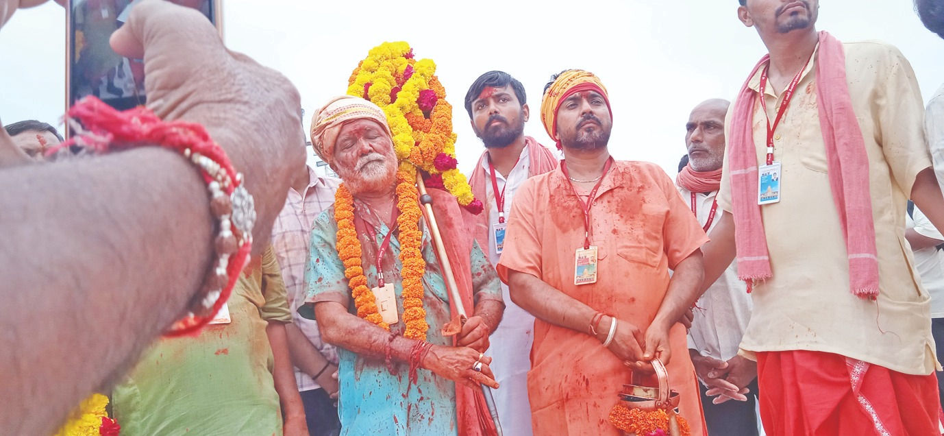 ભાદરવી પૂનમના મહામેળાના ચોથા દિવસે 7 લાખ ભક્તોએ મા અંબાજીના દર્શન કર્યા, કરોડો રૂપિયાનું દાન મળ્યું 5 - image