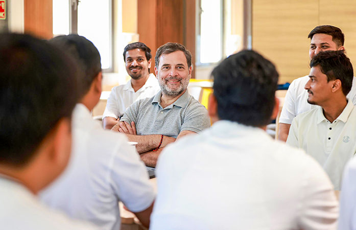 કેરલમ CM પદ: કોંગ્રેસમાં નેતૃત્વ માટે કકળાટ!, હાઈકમાન્ડ મૂંઝવણમાં.