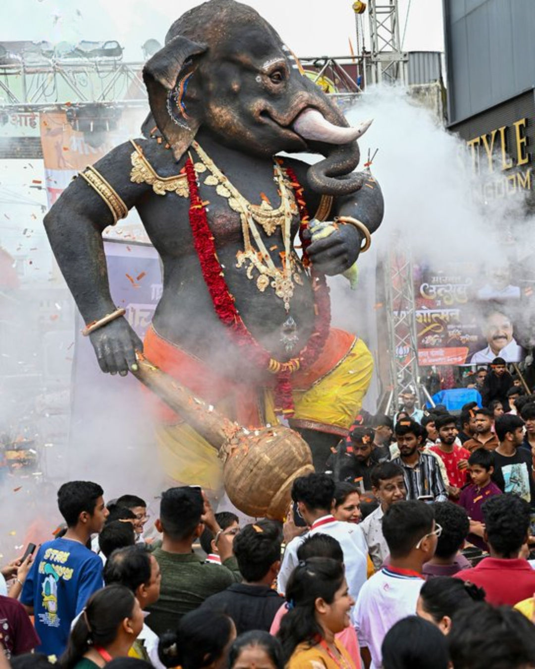 Photo: સમગ્ર ભારતમાં ગણેશોત્સવની તડામાર તૈયારી, જુઓ વિવિધ શહેરની શ્રીજીની અદભૂત મૂર્તિઓ 4 - image