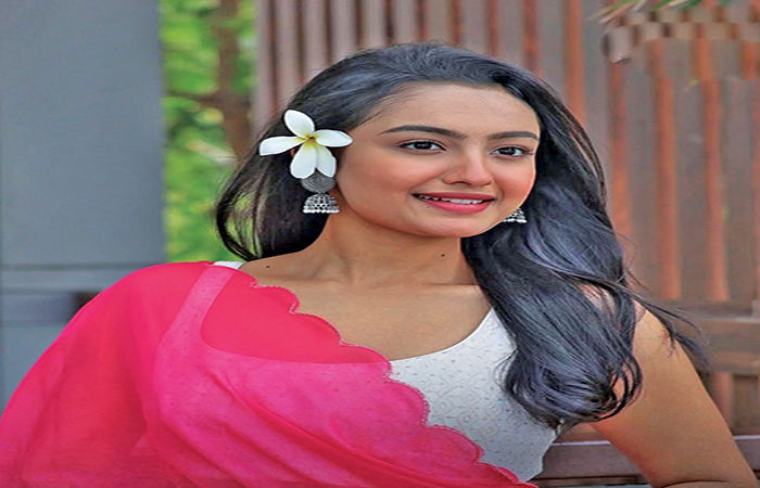 22 વર્ષની ટીવી એકટ્રેસ સંચિતા ઉગલેનો ગળેફાંસો ખાઈ આપઘાત 1 - image