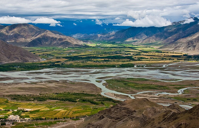 China Halts River Data to India