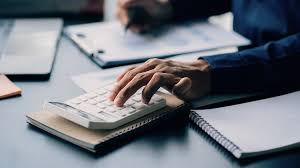 બે સરકારી કચેરીઓની ખેંચતાણમાં પ્રજાનો મરો મહેસૂલ ભરવા સિટિ સર્વે કચેરીઓ અને તલાટી ઓફિસના ધક્કા ખાતા લોકો 1 - image