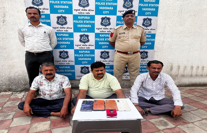 સુલેમાની પથ્થરથી હથિયારની ઇજા ન થવાનો દાવો કરી રૂ.20 કરોડની ઠગાઈનો પ્રયાસ, ત્રણ સામે ગુનો નોંધાયો 1 - image