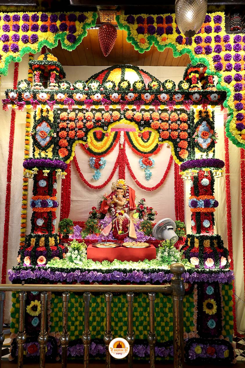 સાળંગપુર ધામમાં ગણેશ મહોત્સવઃ શ્રી કષ્ટભંજન દેવને અષ્ટવિનાયક દેવની થીમનો કરાયો શણગાર 5 - image