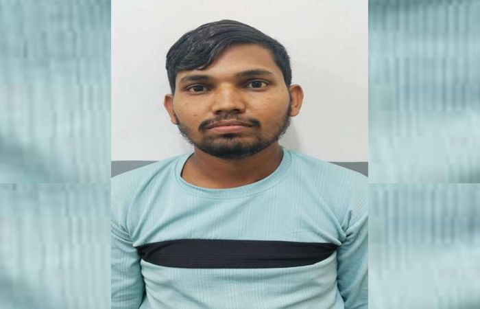 બે વર્ષથી નાસતા ફરતો નરોડાનો આરોપી ઝડપાયો, પોલીસે બી.એલ.ઓ. બનીને પિતાને ફોન કર્યો અને ભાંડો ફૂટ્યો 1 - image