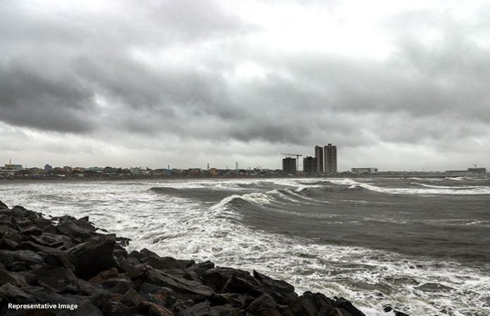 260 કિ.મી.ની ઝડપ ધરાવતા હોરાસિયો વાવાઝોડાએ ભારતનું ટેન્શન વધાર્યું, 3 રાજ્યોમાં એલર્ટ 1 - image