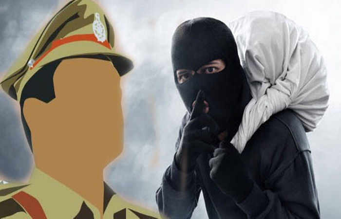 જામનગરમાં સીલ કરાયેલી ફેક્ટરીમાંથી તેનાજ બે સિક્યુરિટી ગાર્ડ રૂપિયા સાડા સાત લાખની માલમતા ઉઠાવી ગયાની ફરિયાદ 1 - image