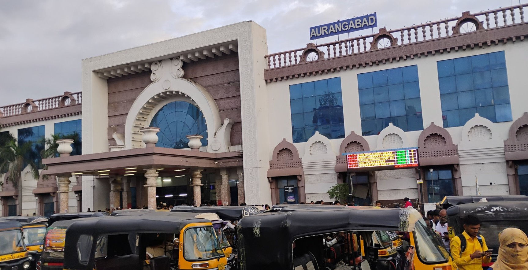 Aurangabad railway station renamed to Chhatrapati Sambhajinagar station