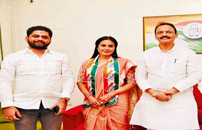 અભિનેત્રી કામ્યા પંજાબી કોંગ્રેસમાં જોડાઈ 1 - image