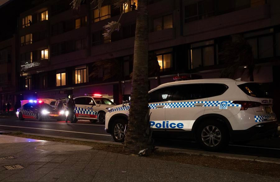 Police officers among 4 injured following Sydney shootings