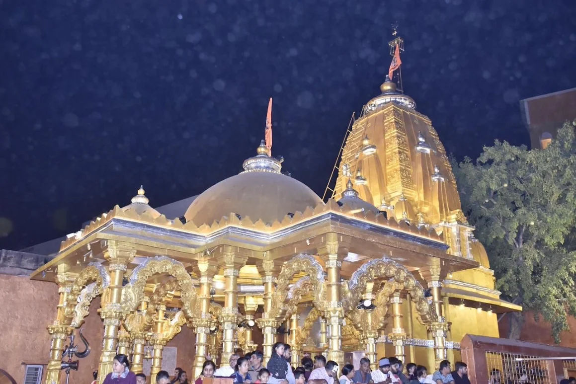 જૂનાગઢમાં 'મહાશિવરાત્રી મેળા'નો આવતીકાલથી પ્રારંભ, ગિરનારની ટળેટીમાં પ્રથમવાર 'ડમરુ યાત્રા'નું આયોજન 4 - image