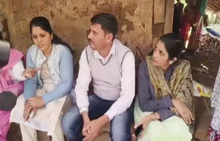 નાસિકમાં એક મહિલાના 12 બાળકો, કેટલાક વેચી મારવાનો આરોપ લાગ્યો તો કહ્યું - સંબંધીઓને ઉછેરવા આપ્યા છે 1 - image