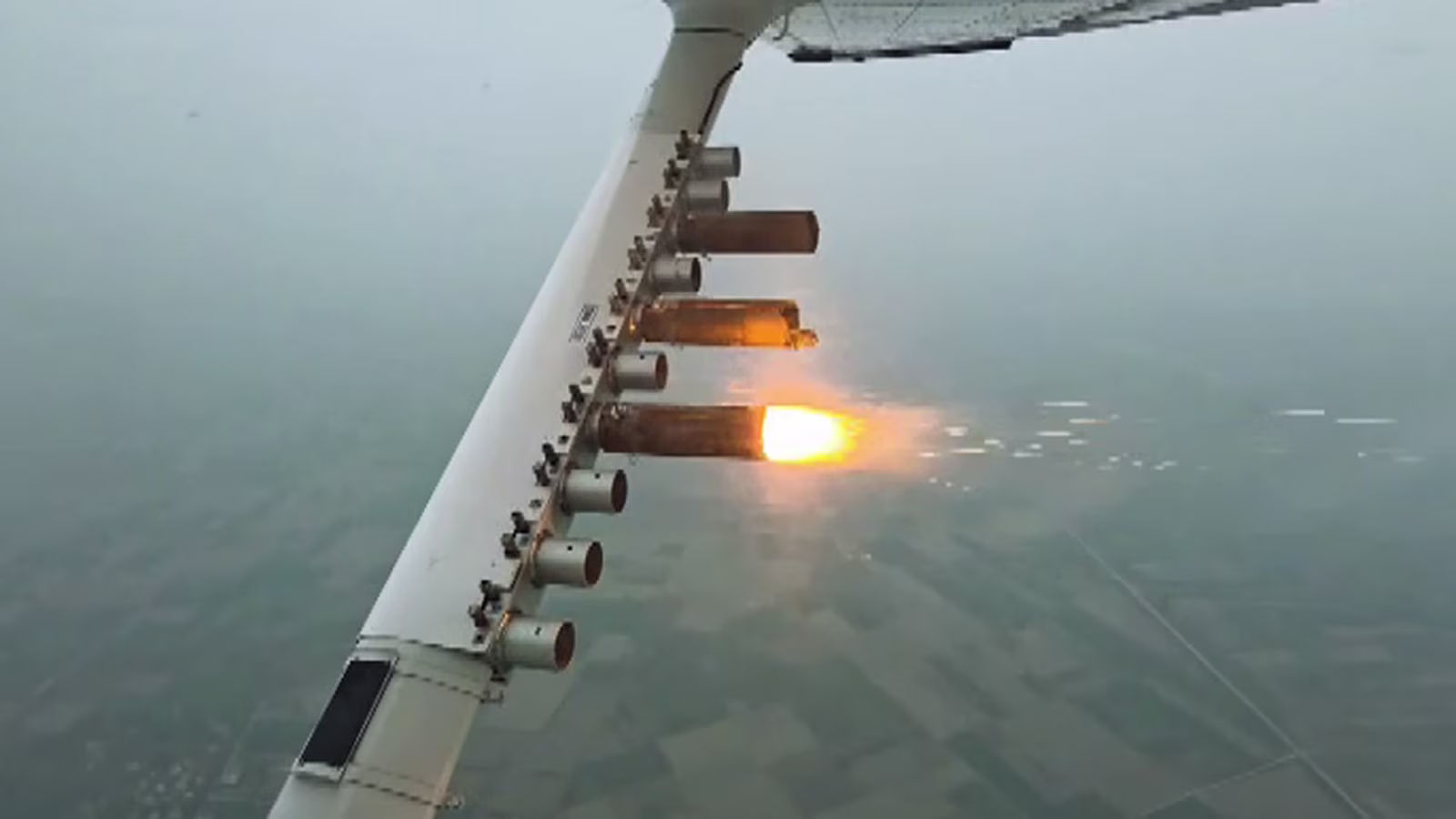 દિલ્હીમાં ૩.૨૧ કરોડ રુપિયાનો ખર્ચ છતાં કલાઉડ સીડિંગ પ્રયોગનું શુન્ય પરિણામ 2 - image