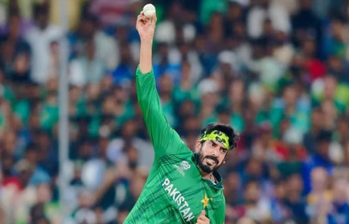 T20 વર્લ્ડકપમાં પાકિસ્તાનની ટીમનો નવો વિવાદ! બોલર ઉસ્માન તારિક પર લાગ્યા ગંભીર આરોપ, જાણો શું છે મામલો 1 - image