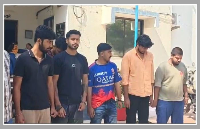 અમદાવાદના હાથીજણના પાર્કિંગ બાબતે બબાલ, દ્રશ્ય ગોસ્વામી સહિત છ શખસોની ધરપકડ 2 - image