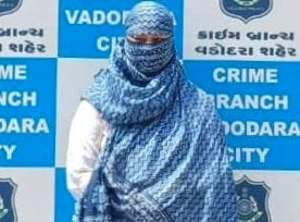 USની કંપની સાથે ડેટા એન્ટ્રીના નામે 45 લાખની ઠગાઇમાં MOU કરનાર મુંબઇની સુનિતા 22 વર્ષે પકડાઇ 1 - image