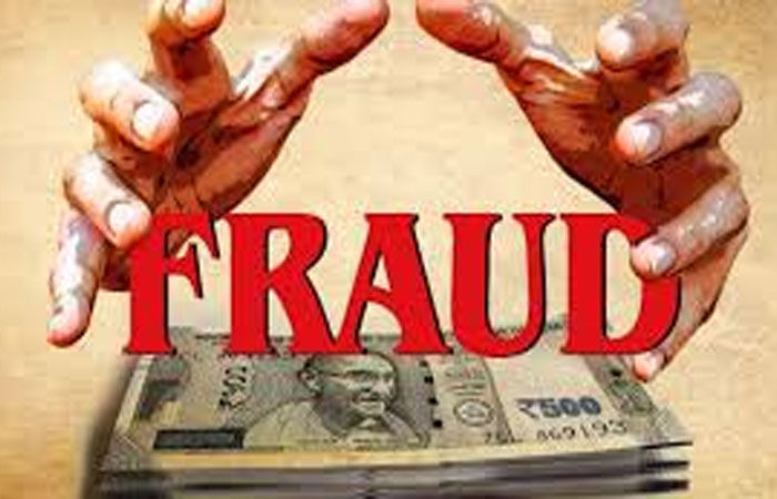 મૂળ સૌરાષ્ટ્રના વતની અને સુરતના 38  વર્ષીય મહિલા ટ્રાવેલ એજન્સીના સંચાલક પાસેથી તેના કર્મચારીએ જ રૂ. 60 લાખ પડાવ્યા 1 - image