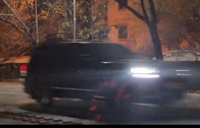 પાકિસ્તાનનું રાજકારણ ગરમાયું, જેલમાં બંધ ઈમરાન ખાનને અડધી રાત્રે હૉસ્પિટલ ખસેડાયા, વીડિયો વાઇરલ 1 - image