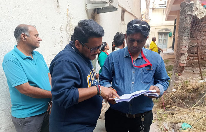 વડોદરાના નવાપુરામાં ફરી વીજીએલનો સપાટો, વધુ 22 ગ્રાહકોના ગેસ કનેક્શન કપાયા 1 - image