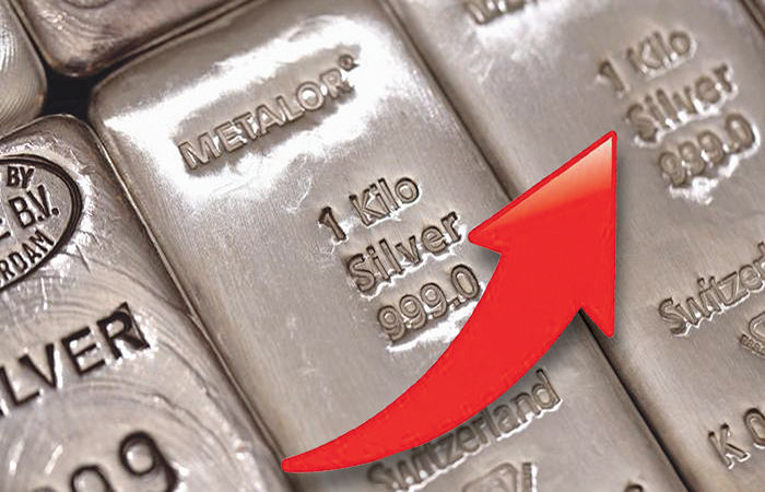 ચાંદીમાં વધુ રૂ.2500નો ઉછાળોઃ ત્રણ દિવસમાં રૂ.7500ની તેજીઃ સોનું નરમ 1 - image