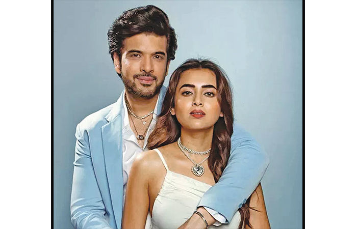 કરણ કુન્દ્રા : હું સતત યાદ રાખું છું કે હું પ્રેમમાં કેવી રીતે પડયો હતો 1 - image