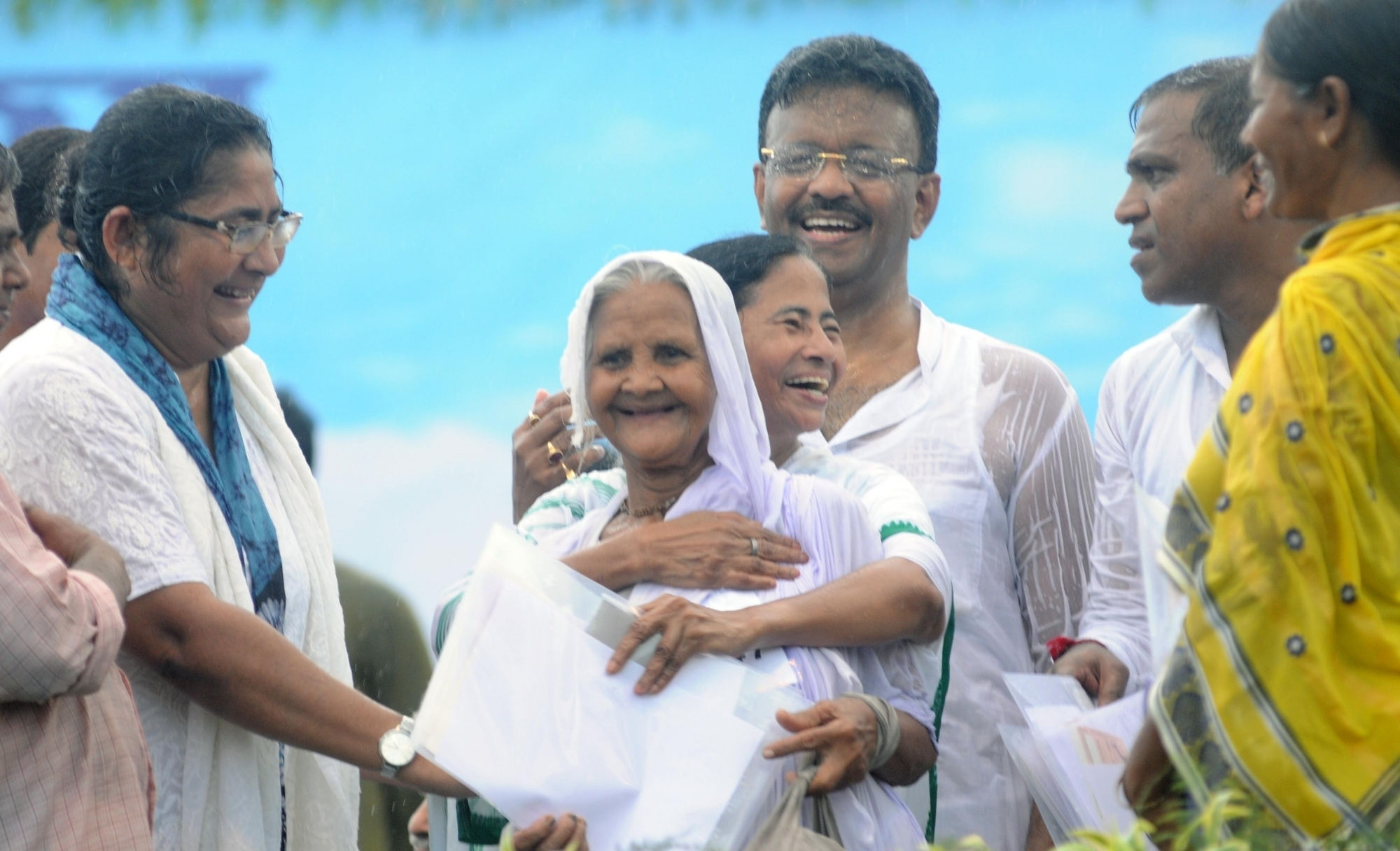 Explainer: સિંગુરમાં મમતાનું ઉગ્ર આંદોલન અને નેનોની વિદાય... 18 વર્ષ પછી એ જ ધરતી પર PM મોદીની જનસભાના સૂચિતાર્થ 2 - image