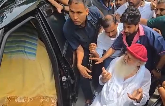 Asaram undergoes court-mandated medical check-up at Ahmedabad Civil Hospital 