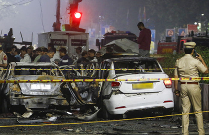 દિલ્હી બ્લાસ્ટ કેસમાં વધુ એક કાર્યવાહી, જમ્મુ-કાશ્મીરમાં ઇલેક્ટ્રિશિયનની ધરપકડ 1 - image