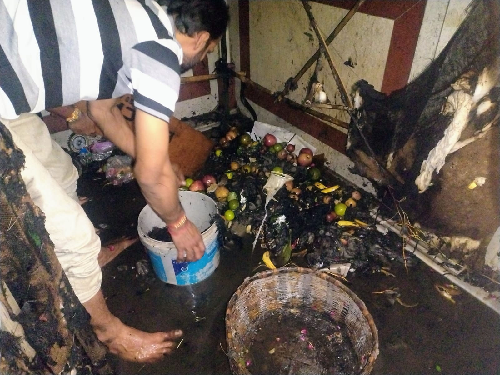 Seven injured in fire during Shravan Purnima aarti in UP temple