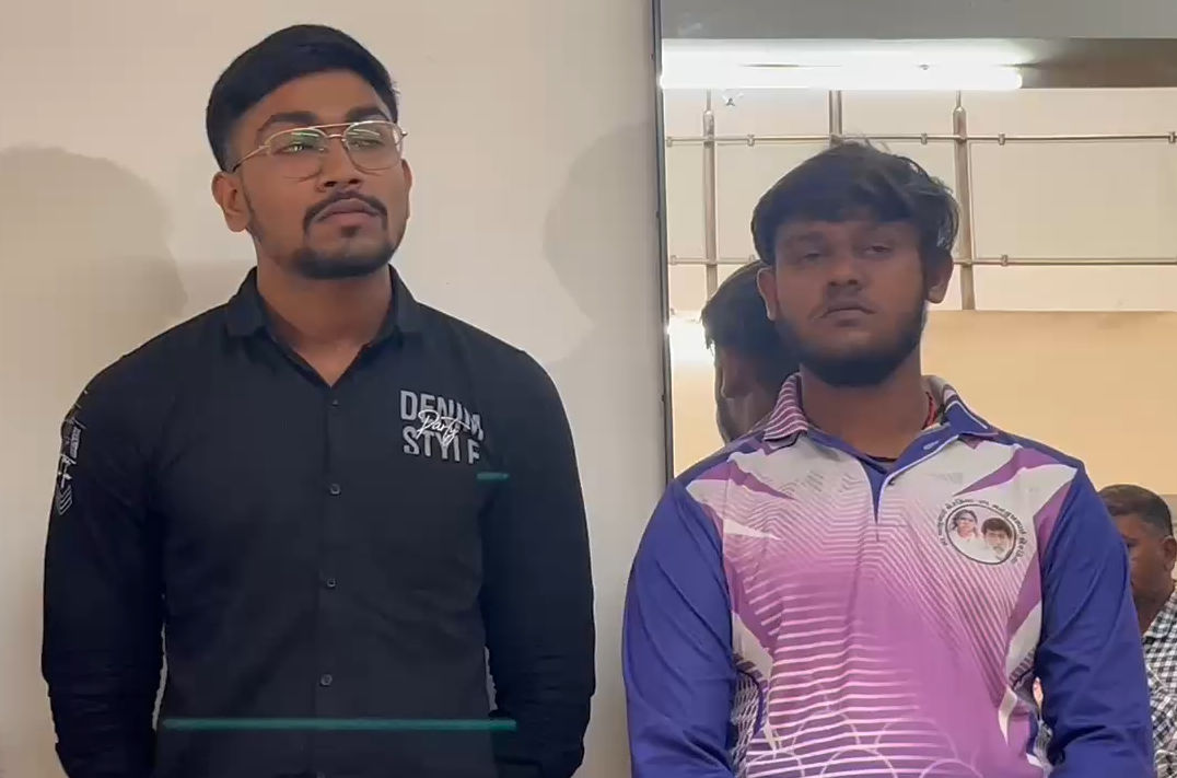 રાજકોટમાં રૂ. 32 લાખની લૂંટનો ભેદ ઉકેલાયો, TRB જવાન સહિત 4 આરોપીની ધરપકડ 2 - image