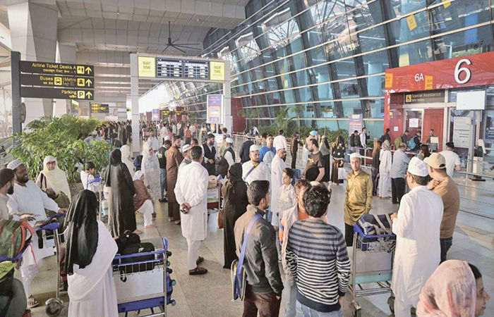 ખાડી દેશોમાં અભ્યાસ, રોજગારી માટે ગયેલા ભારતીયો અટવાઈ ગયા 1 - image