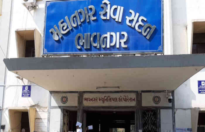 ભાવનગરમાં ખાનગી શાળાઓના રૂ. 5 કરોડના બાકી વેરાના મામલે સવાલો ઉઠયા 1 - image