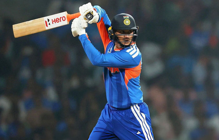 અભિષેક હજુ 'અનફિટ', પાકિસ્તાન સામેના મહામુકાબલા અગાઉ ટીમ ઈન્ડિયાનું ટેન્શન વધ્યું 1 - image