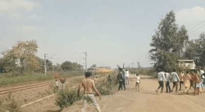 Godhra locals prevent train accident alert loco pilot before hitting 25000 KV cable