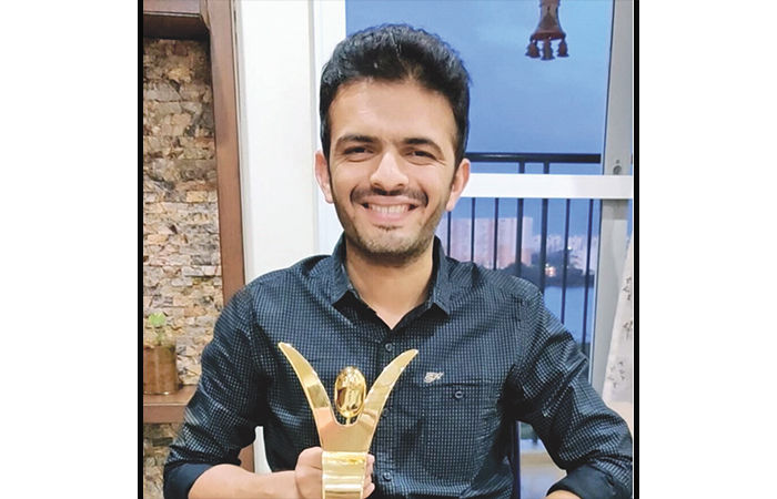 તમારા ભરોસે બેઠી છે કિસ્મત! . 1 - image