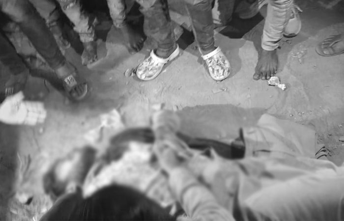 અમદાવાદના રાણીપમાં કારચાલકે એક્ટિવા પર જતા દંપતીને ટક્કર મારતા બ્રિજ પરથી પટકાતા મોત 3 - image