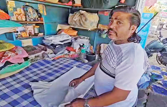 અજમેરમાં રસ્તા પર ઇસ્ત્રી કરનારાને આવક વેરા વિભાગે ફટકારી રૂપિયા 598 કરોડની નોટિસ 1 - image