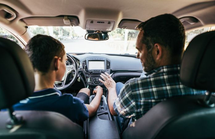 ગુજરાતમાં સગીર વયના ડ્રાઈવર બેફામ, એક વર્ષમાં 700થી વધુ અકસ્માત, દેશમાં આપણું રાજ્ય 7મા ક્રમે 1 - image