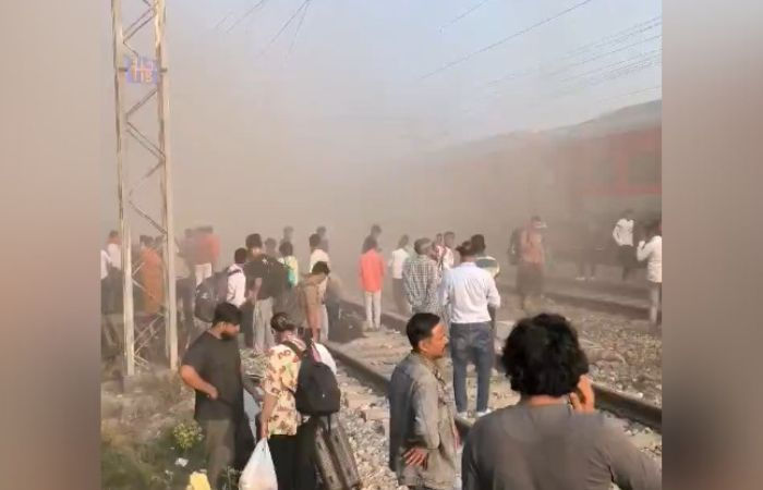 Fire breaks out in Amritsar Saharsa Garib Rath Express coach, no casualties reported