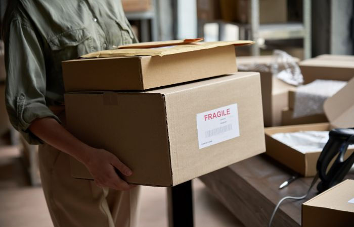 Amazon parcels worth nearly rs 50 lakh allegedly embezzled by delivery agent in Ahmedabad