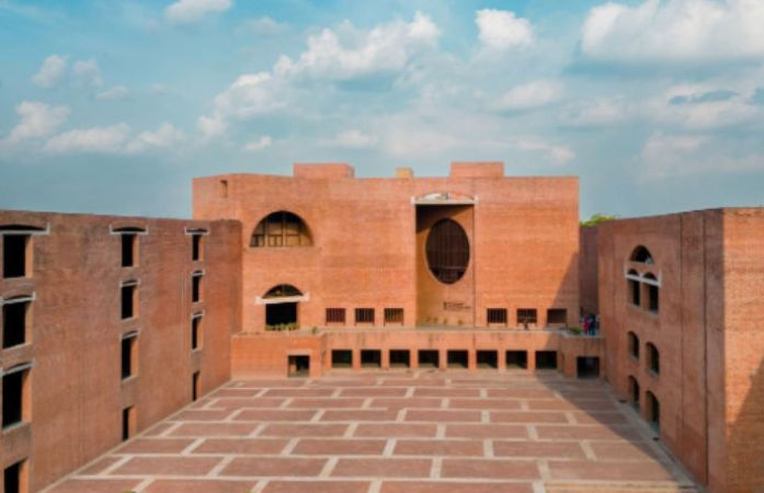 IIM Ahmedabad concludes summer placements with 100% success Apple among first time recruiters