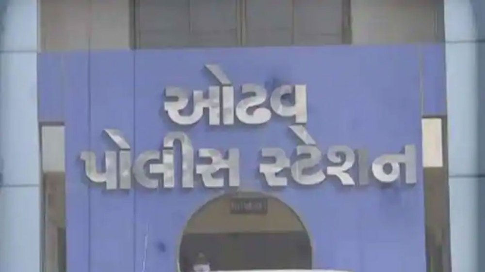 પુત્રી ઉપર કલર નાંખ્યો, ઠપકો આપતાં સગીરે ધક્કો મારતા પિતાનું મોત 1 - image