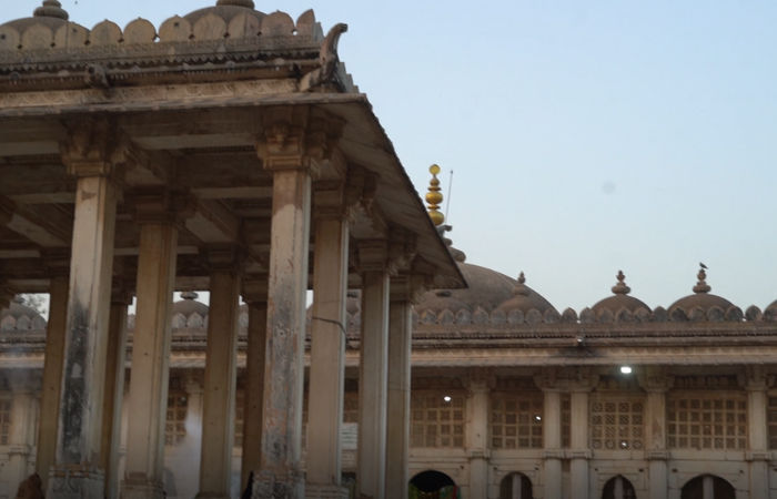 Gujarat High Court issues notice to Archaeology dept over foul smell at Sarkhej Roza