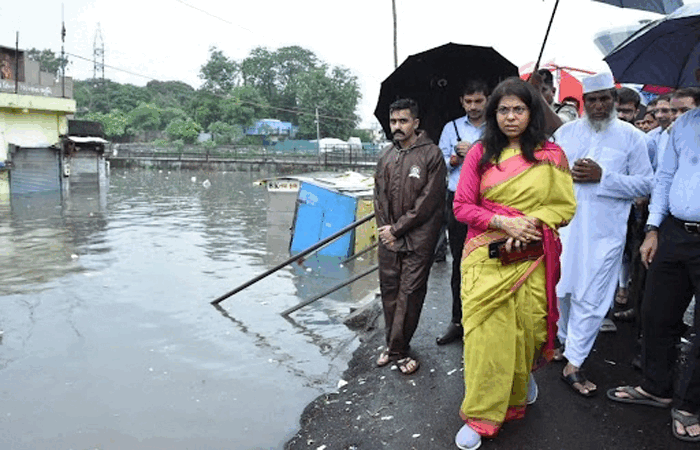 સુરત શહેરમાં ખાડી પૂરનો ખતરો, પાલિકાની ટીમે અસરગ્રસ્ત વિસ્તારોની સાંભળી આપવીતી 1 - image