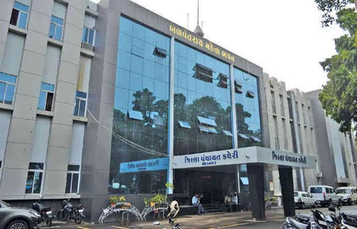 જિ.પં.ની સભામાં કામો મંજૂર : ડે.ડીડીઓ, સભાને ગેરમાર્ગે દોરવામાં આવી : સભ્ય 1 - image