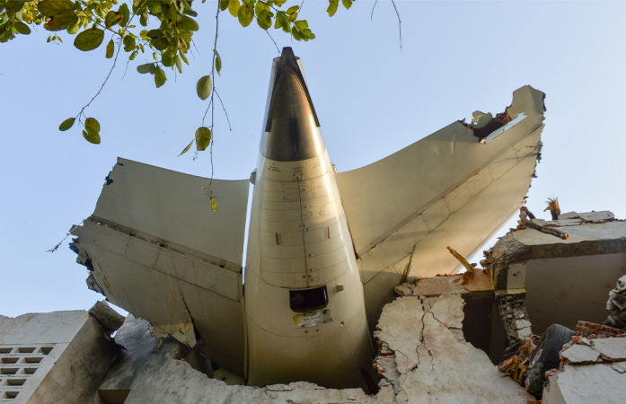 USમાં શટડાઉનના કારણે અમદાવાદ પ્લેન ક્રેશ તપાસમાં વિલંબ: કેસની પ્રક્રિયા ઠપ 1 - image