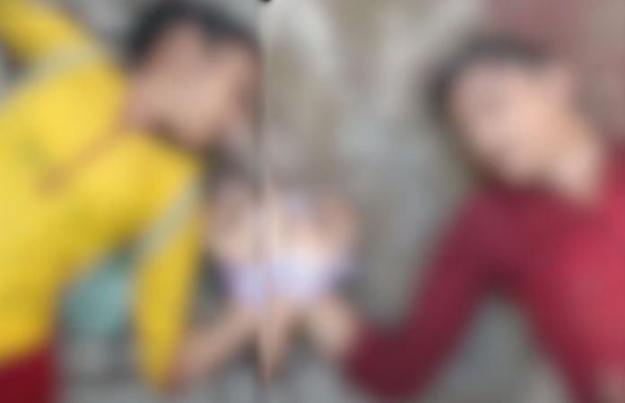 અમદાવાદમાં યુગલે હાથમાં દુપટ્ટો બાંધી સાબરમતી નદીમાં કૂદી કર્યો આપઘાત, યુવતીના હાથ પર લખ્યું છે પ્રિયાંશી 1 - image