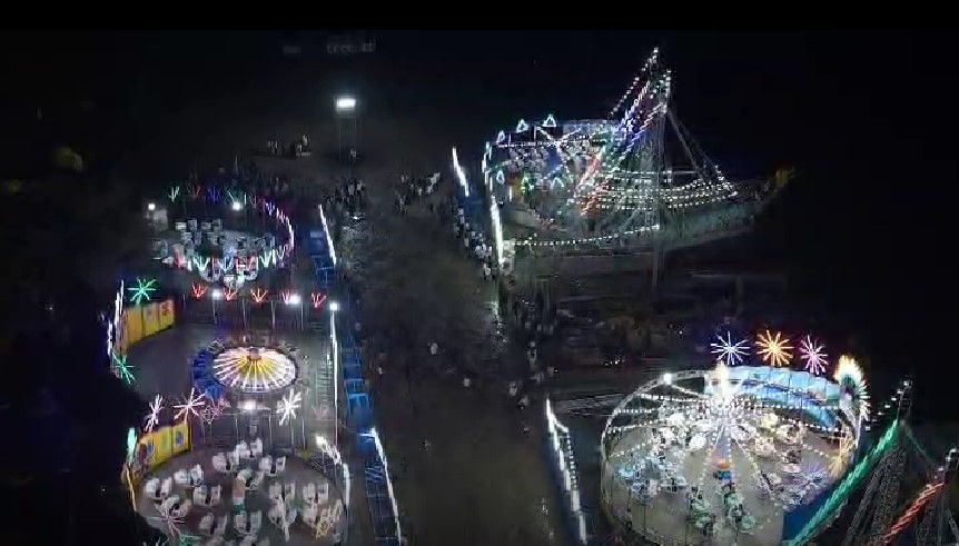 વૌઠામાં ઉભરાયું માનવ મહેરામણ: વરસાદી વિઘ્ન બાદ ફરી શરૂ કરાયો મેળો, રાઇડ્સની મંજૂરી મળતા લોકોમાં આનંદ 2 - image